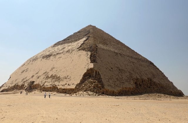 Bent Pyramids